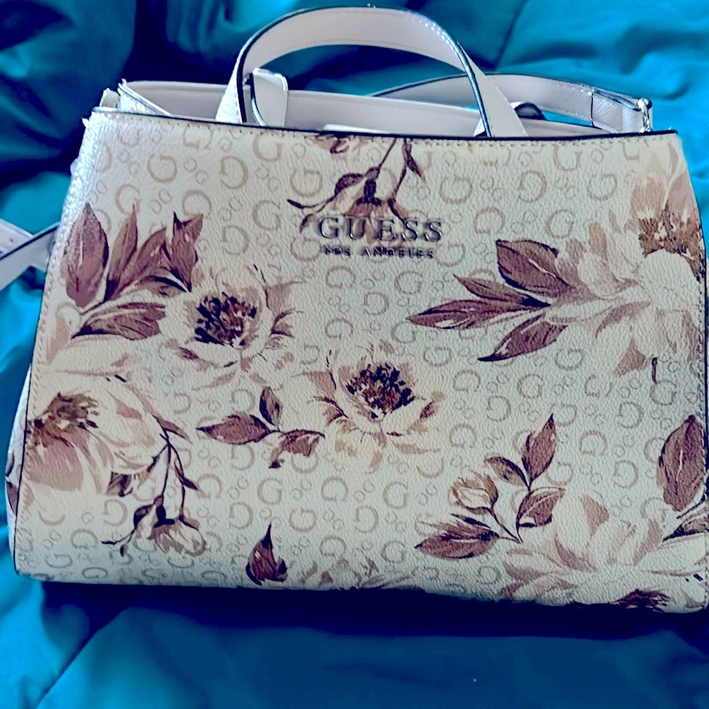 Guess purse
